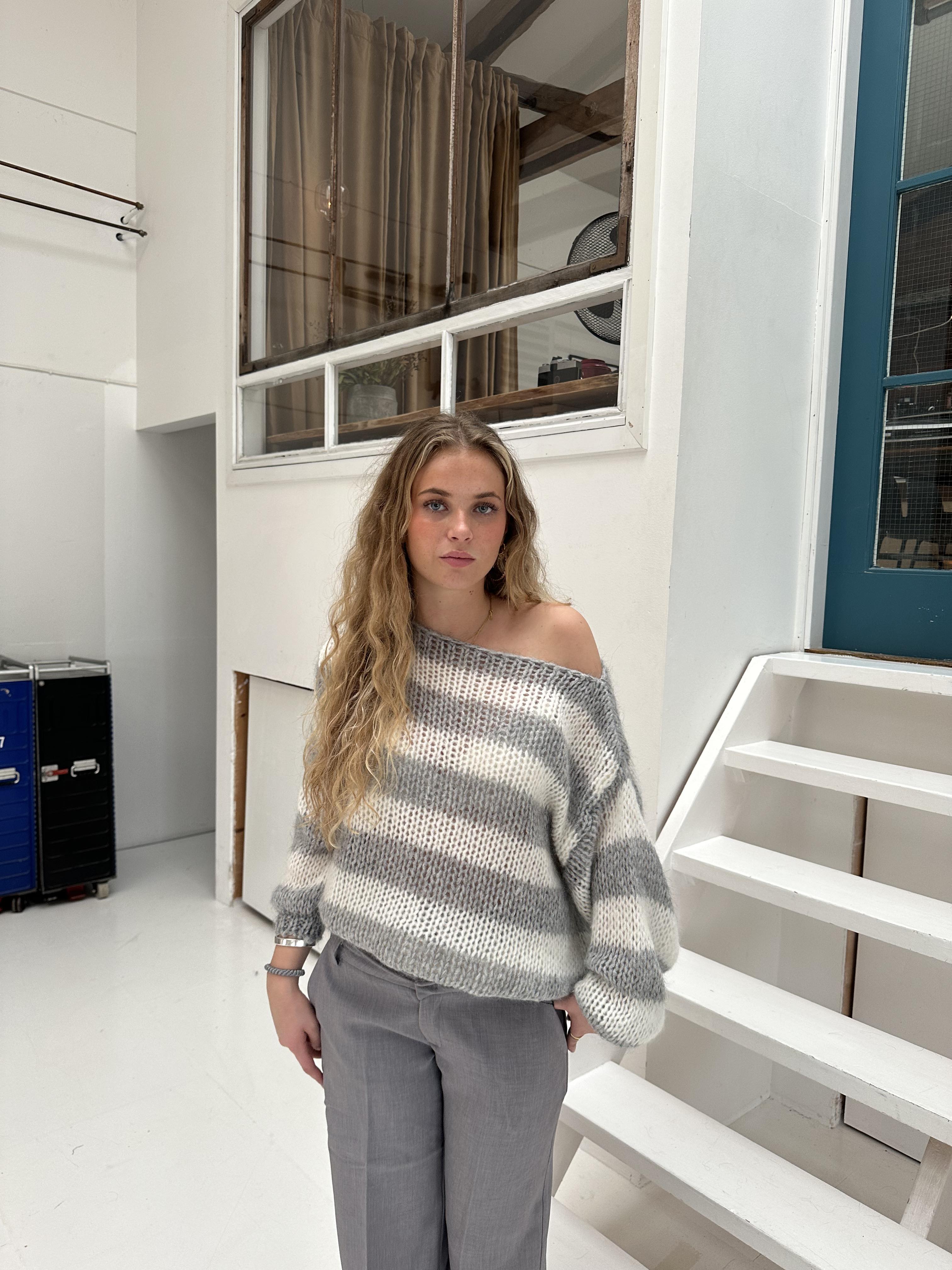 Livia | Knitted Sweater with Stripes
