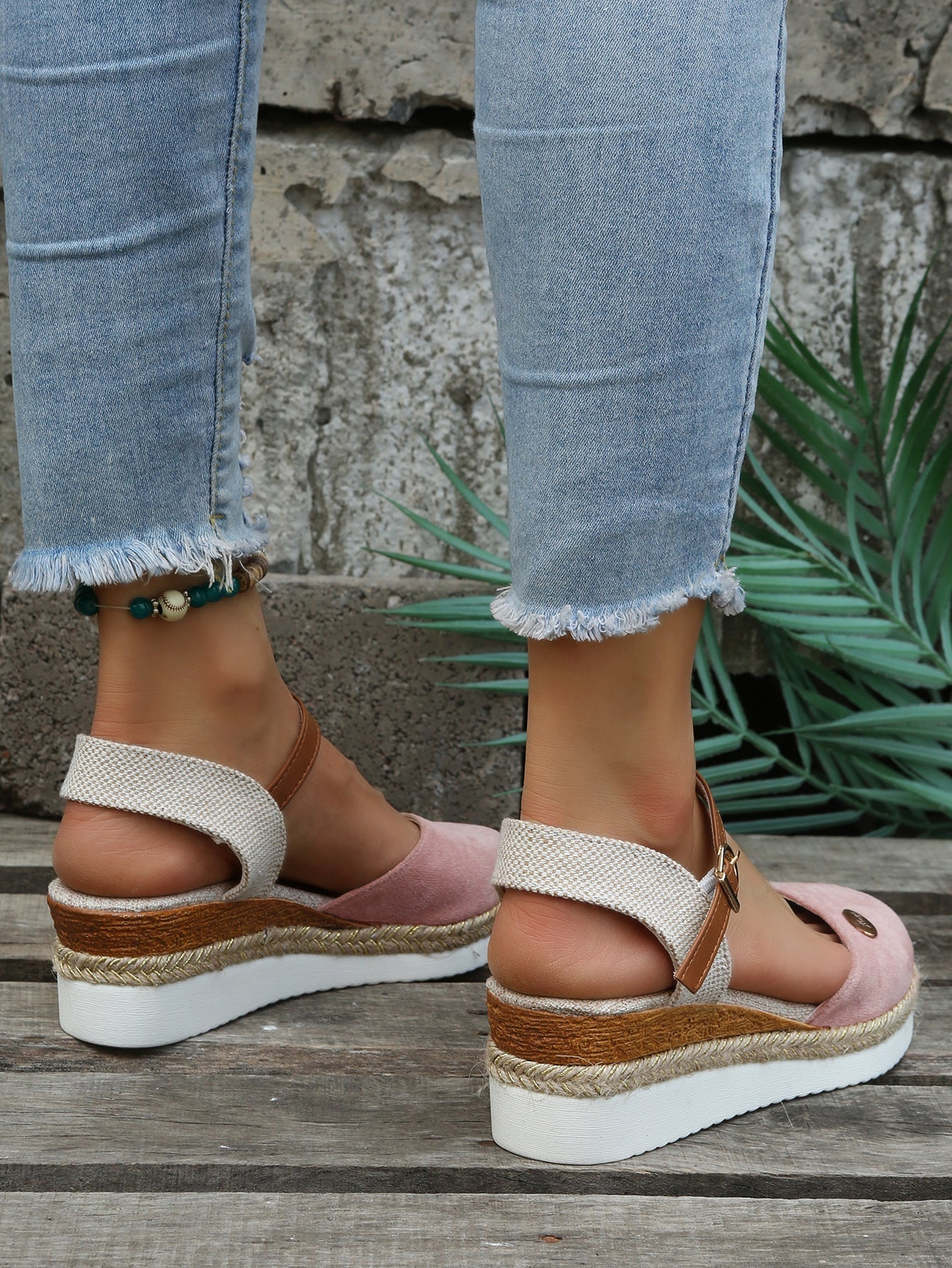 Brown Woven Cushioned Orthopedic Sandals for Women