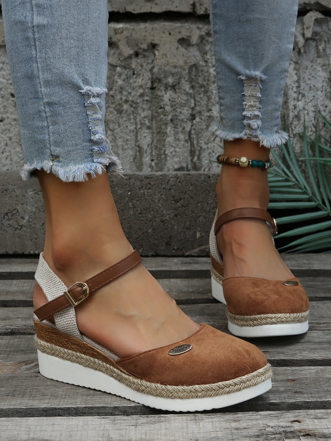 Brown Woven Cushioned Orthopedic Sandals for Women