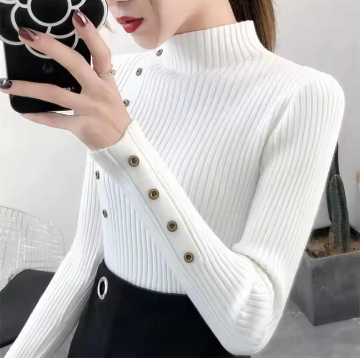 Isabel™ Elegant Turtleneck